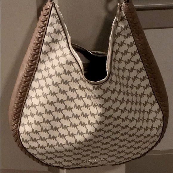 MK MONOGRAM HOBO BAG - Picture 2 of 6